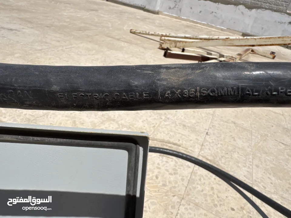 كيبلات كهرباء عدد 2  3 فاز  الألمنيوم 50 متر  نحاس 15 متر