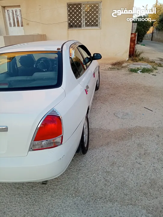 البيع كاش بداعي السفر XDافانتي موديل 2002