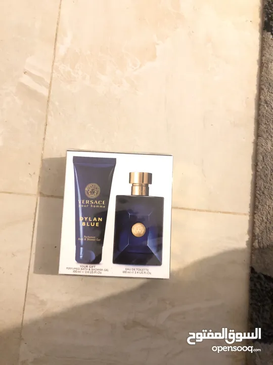 عطر  VERSACE pour homme DYLAN BLUE +كريم شور  فقط