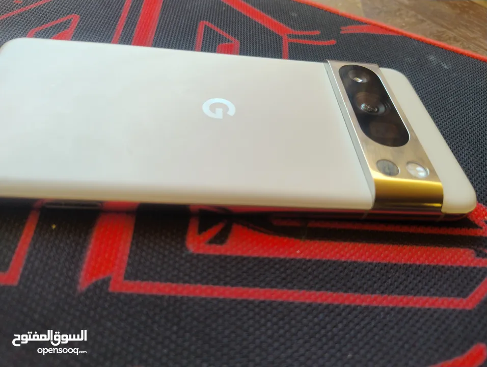 جوجل بكسل8برو بحال لجديد ولا نقره استعمال 7شهوربسعرمغري لون بورسلين مميز جدا سعر نهائي