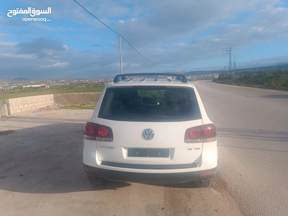 فولكس فاجن طوارق 2008