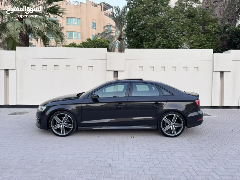 AudaiA3 S LINE Package 40 TFSI
