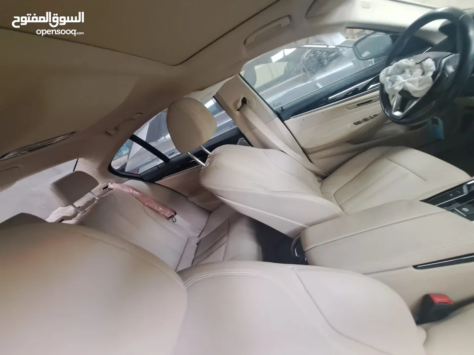 2020 BMW 530E hybrid فل للبيع على ضربتها او مصلحها تصلح لسوق الاعفاءات