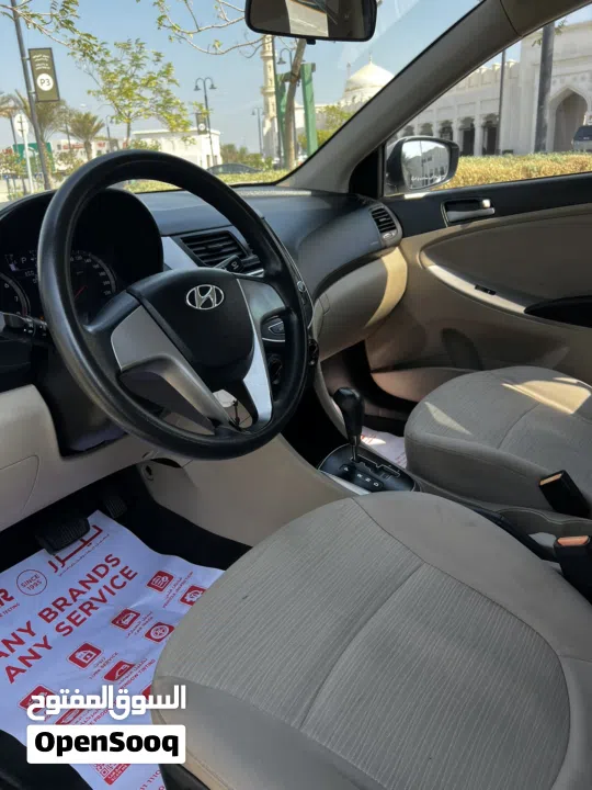 للبيع سيارة هونداي أكسنت