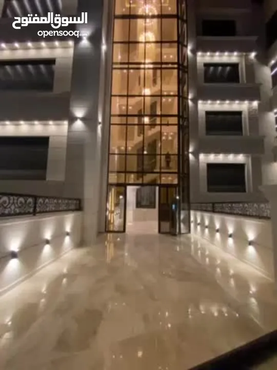 شقة فاخرة مساحة 250 متر في مرج الحمام 4 غرف نوم 2 ماستر بتشطيبات فلل
