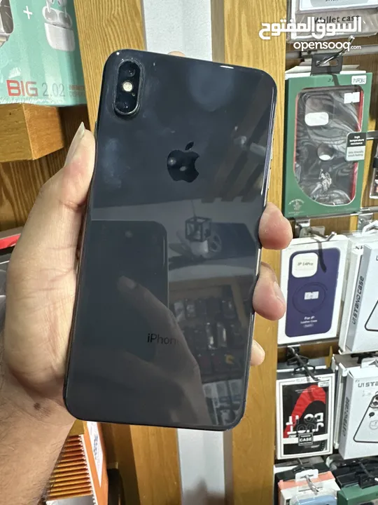 Black iPhone Xs Max 64Gb Used