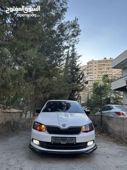 للبيع بدفعه 20 وشكات داخل بيت لحم او البدل سكودا فابيا 2015 بويه شركه