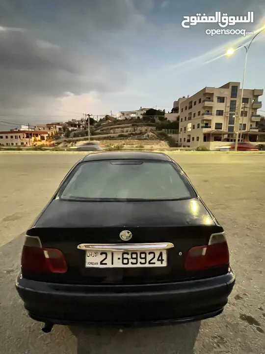 BMW موديل 2000