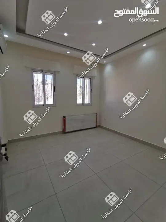 شقة فاخرة - لم تسكن - الرابية - 3نوم1ماستر - 190م - قرب الخدمات - موقع هادئ ومميز