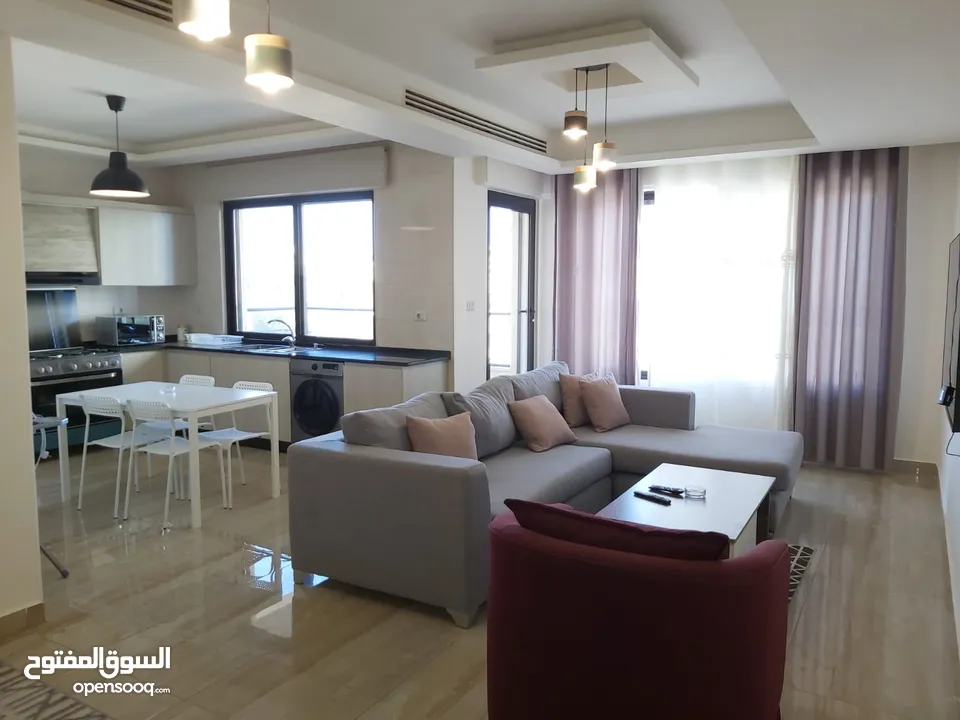 شقة مفروشة للايجار ثلاث غرف نوم في تلاع العلي شارع المدينة المنورة