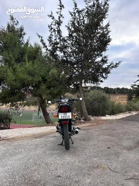 ( Suzuki en125  model 2022 ) بحالة الوكالة بسعر 1000 دينار