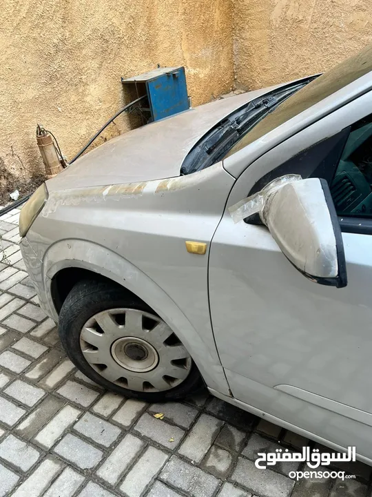 اوبل استرا 2005