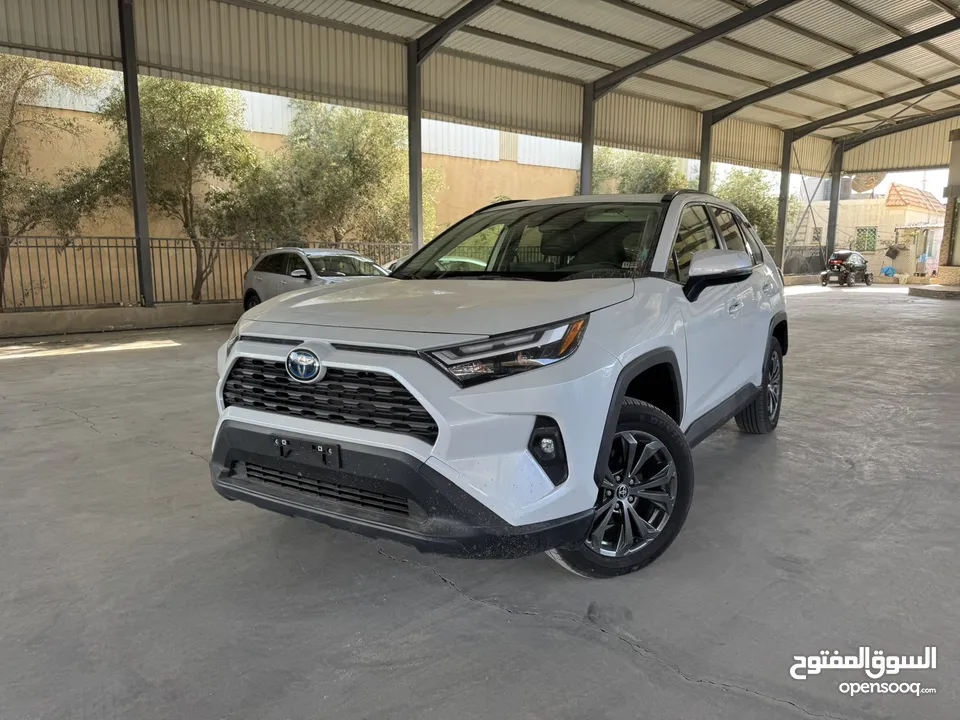 Toyota Rav4 2023 XLE Premium