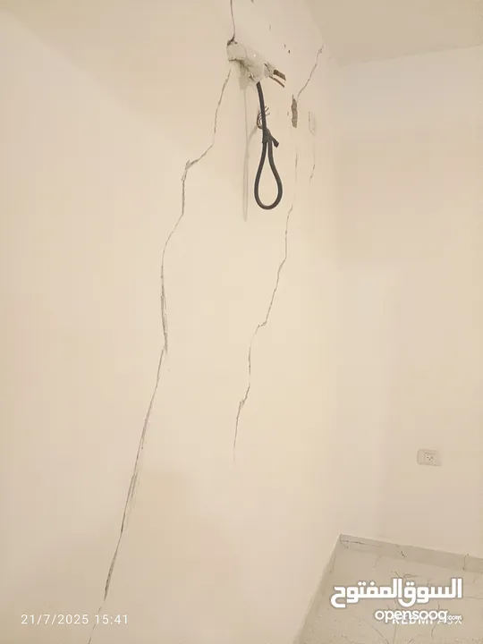 وداعا للرطوبه والتشققات حلول جذريه