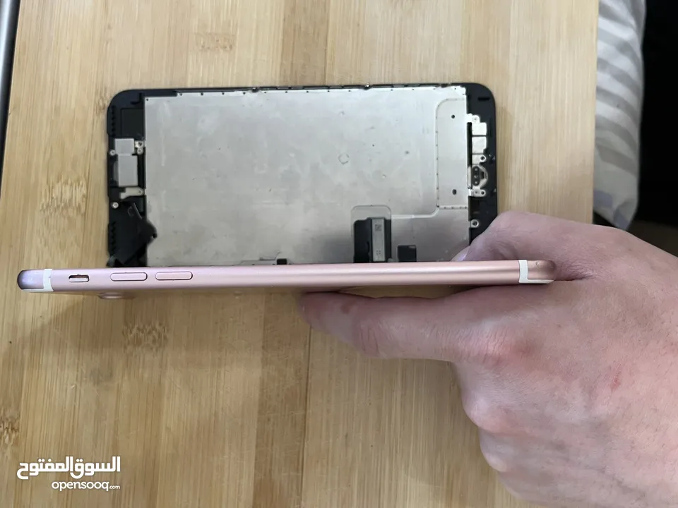 iPhone 7plus  اللبيع