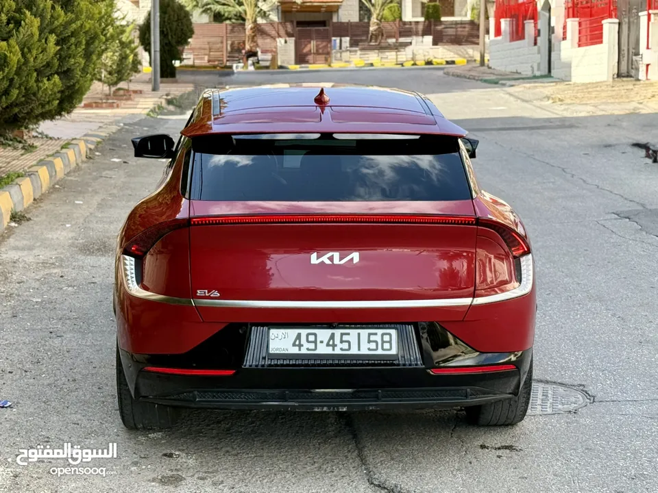 كيا EV 6 2022 فل وجمرك جديد ماشيه 30 الف بسعر مغري كاش واقساط بدفعه 3000 دينار