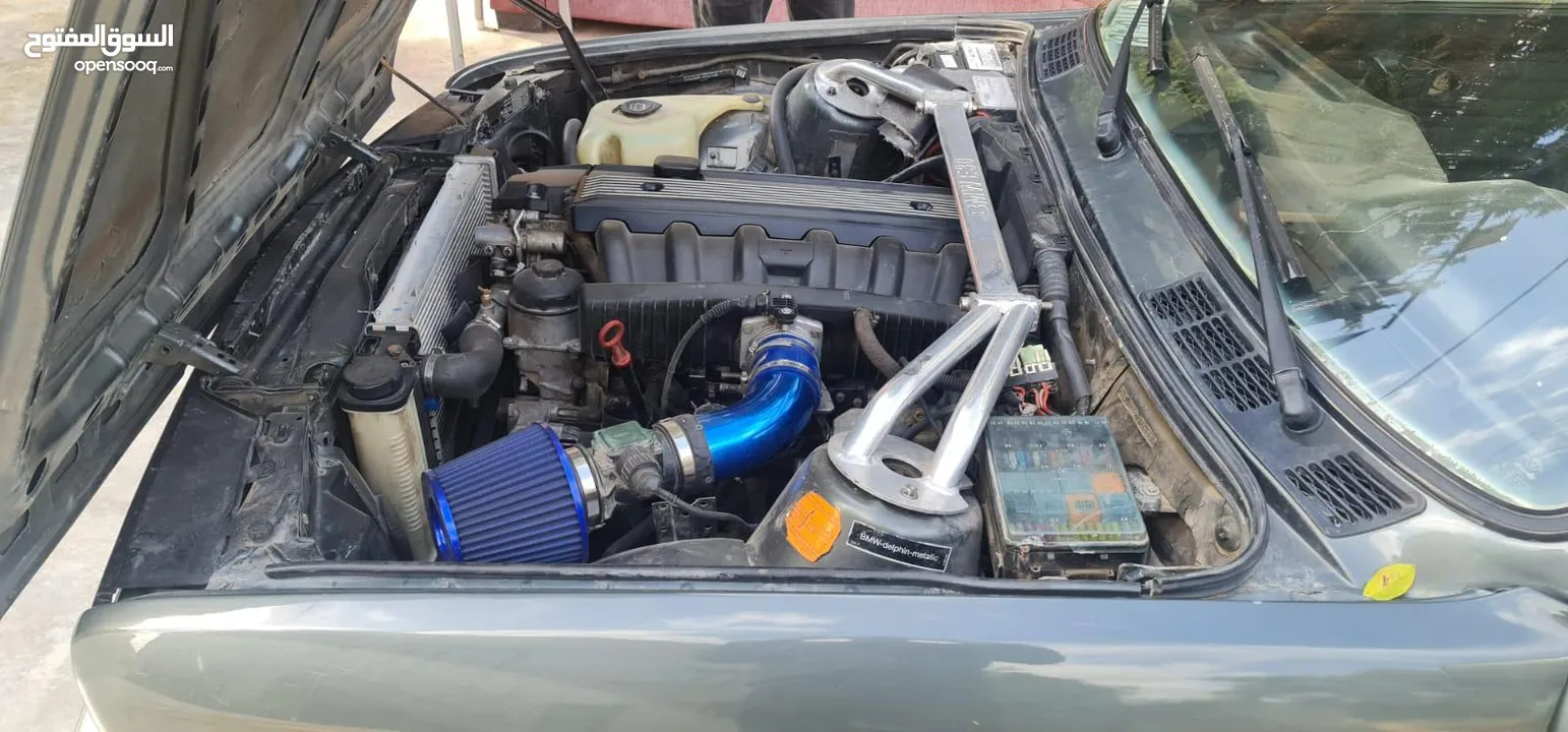 بي ام E30 مويل 1988