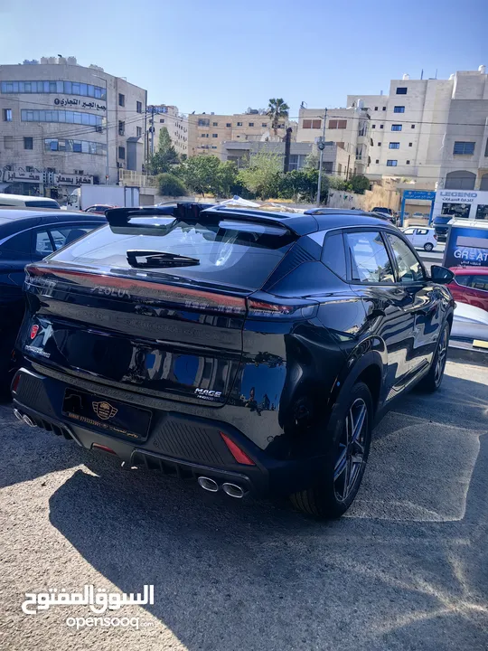 متوفر سائق خاص للسياح وللرحلات والمرافقه Private driver for tourists, trips and private accompanying