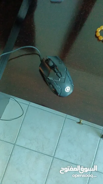 ماوس قيمينق بتصميم جميل ماوس ألعاب احترافي بإضاءة RGB ( قابل للتفاوض )