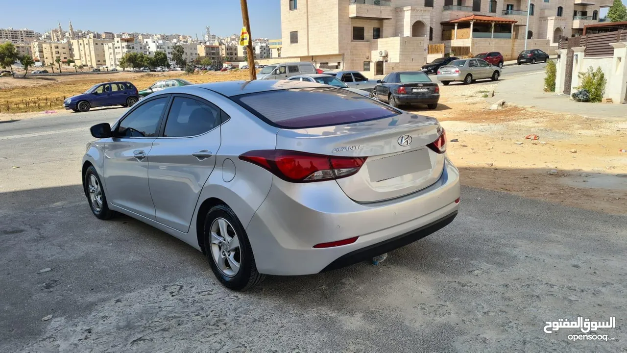 هيونداي MD 215 بحاله ممتازه