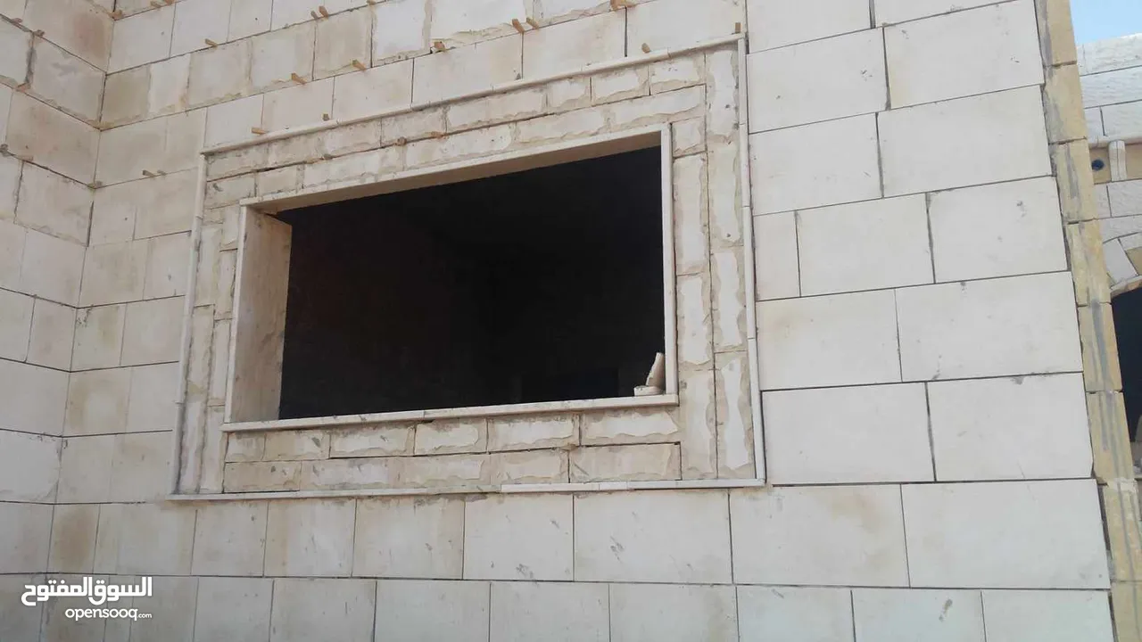تكحيل وبناء الحجر وتنظيف الحجر رملي ومائي والحديد بالرمل