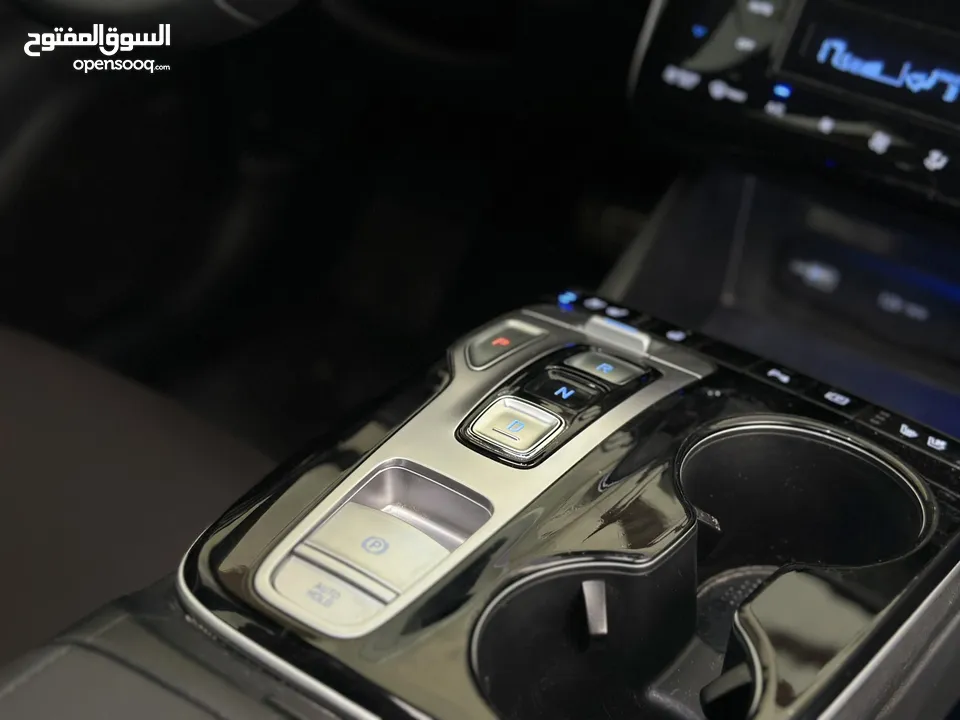هونداي توسان هايبرد مع بانوراما