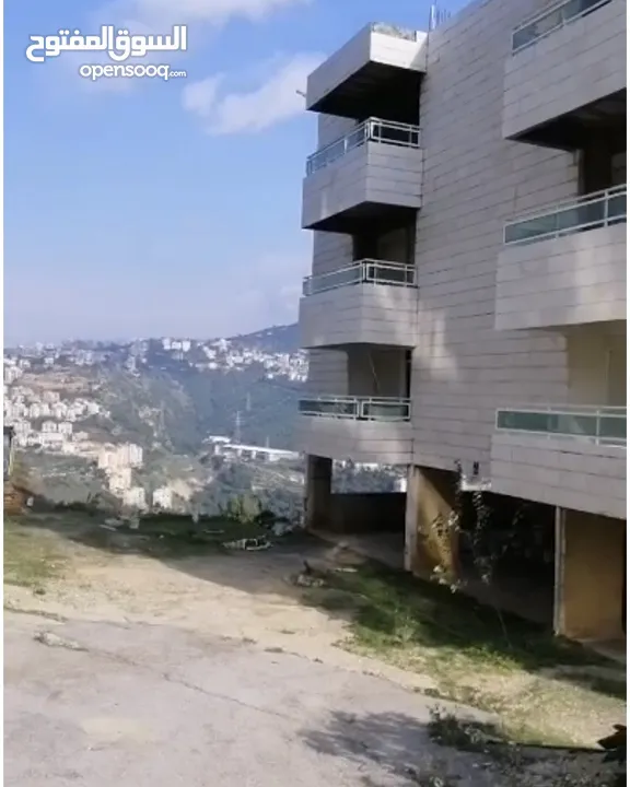 Investment opportunity Residential building for sale in louaizeh baabda