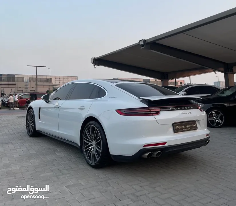 Porsche Panamera 4S V6 2.9L Full Option Model 2017