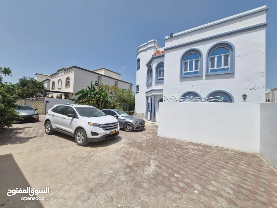 3 + 1 BR Beautiful Villa for Sale – Al Hail