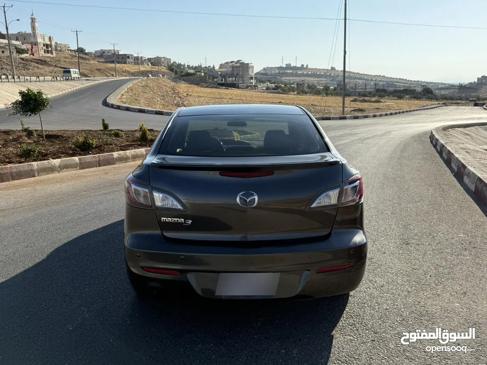 Mazda zoom 3 2012 بحالة الوكالة