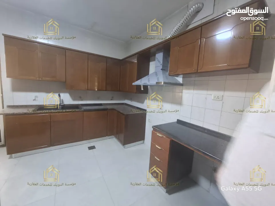 شقة مميزة - الجاردنز - 3نوم - 240م