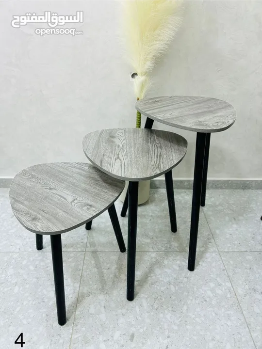 طقم الطاولات الجانبية الفاخرة – لمسة أناقة في كل زاوية من بيتك!   استمتع بتصميم عصري يجمع بين