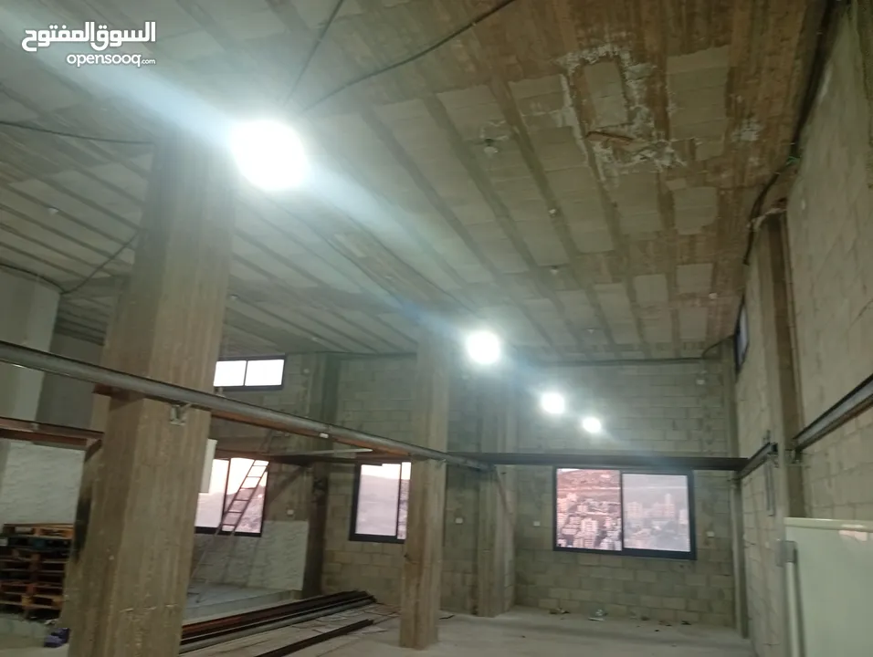 محل للبيع او الاجار مساحة 154 مع سدة ارتفاع المحل 470