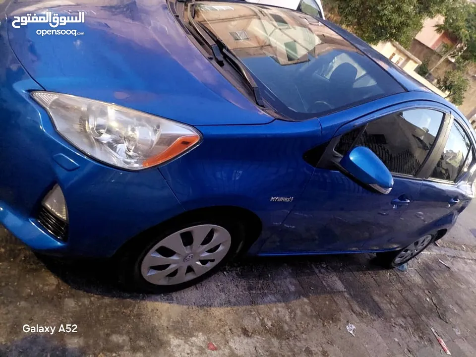 تويوتا بريوس c