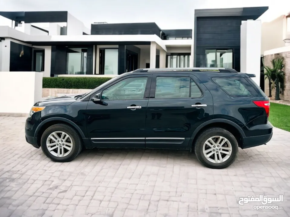 AED 810 PM  FORD EXPLORER XLT 4WD  0% DP  GCC  AGENCY MAINTAINED  WELL MAINTAINED