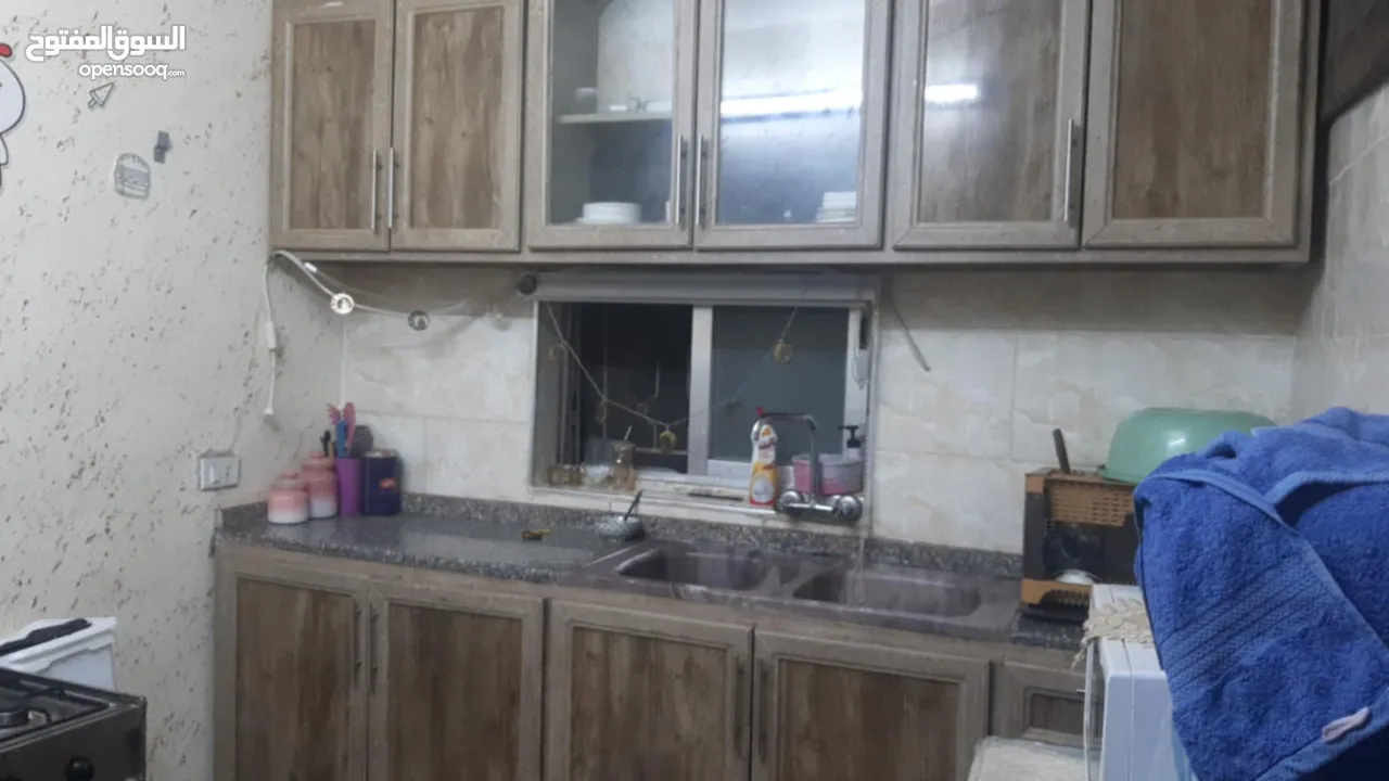 شقة سكنية شبه مستقلة