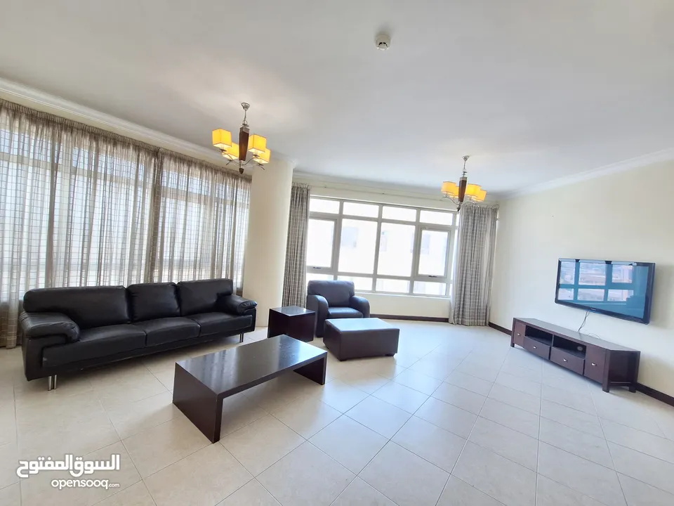 Luxury & Elegant  Spacious  Family Building  Pets friendly  Great Facilities!!  Near Oasis Mall