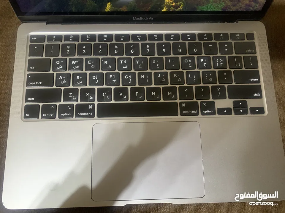 Macbook air 2020 core i3