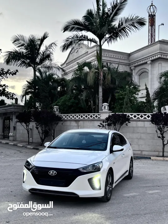 ايونيك هايبرد