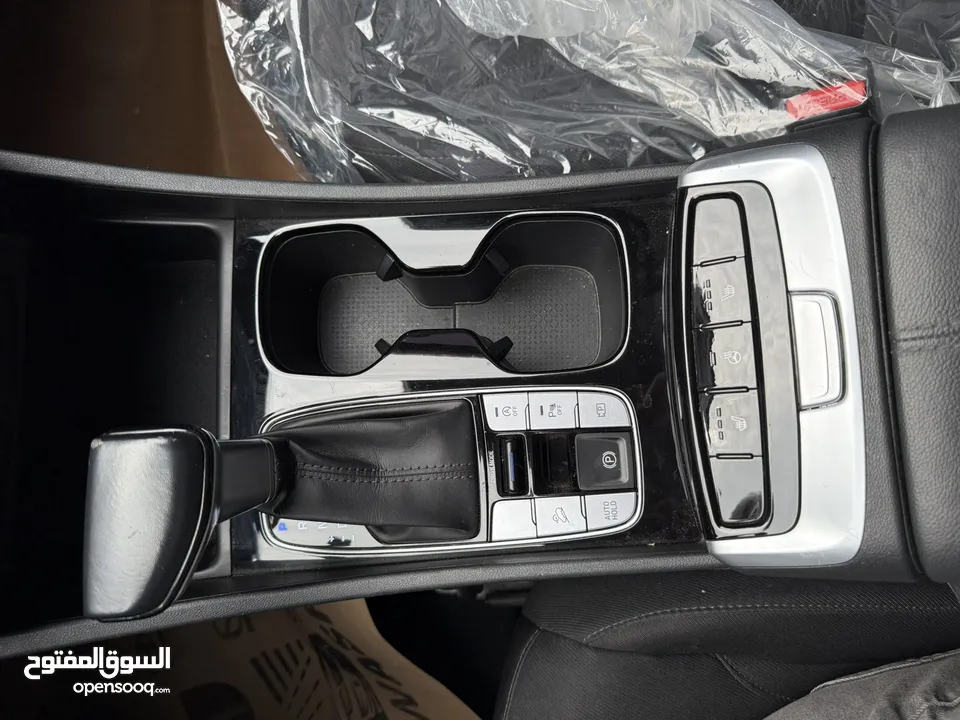 هونداي توسان ترخيص 2021 محرك 1600 بنزين+بطاريه مساعده دفع 4*2 جير أوتوماتيك 180 حصان