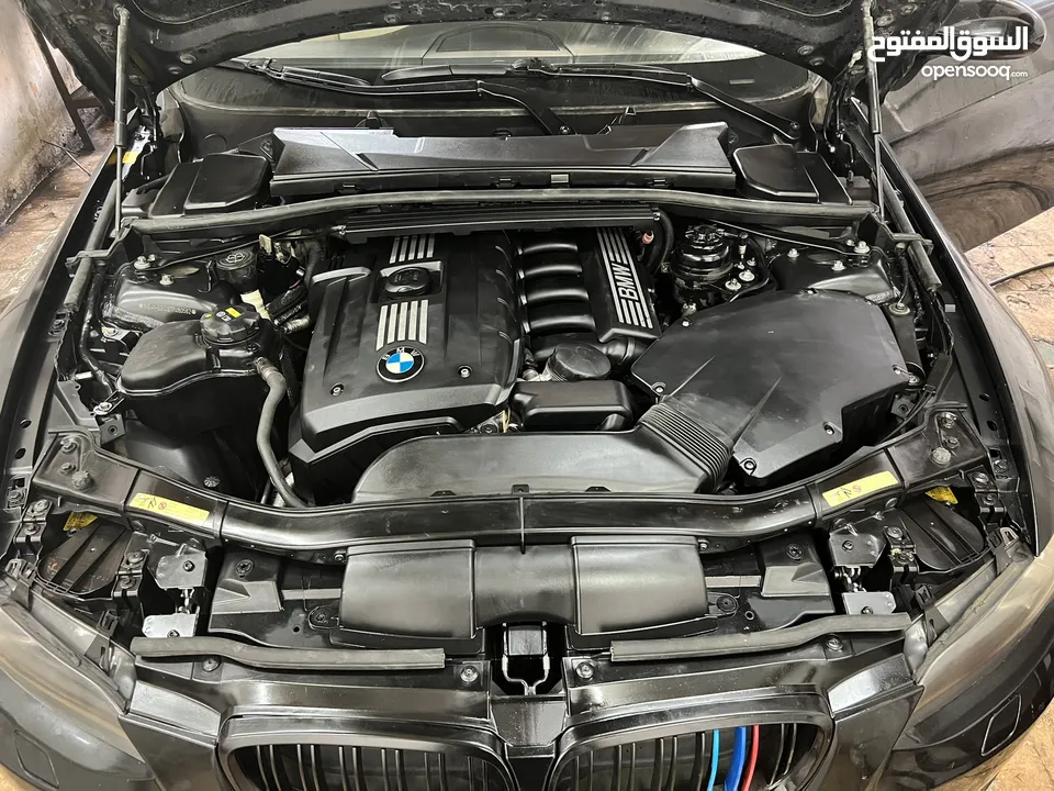 BMW E92 -325i