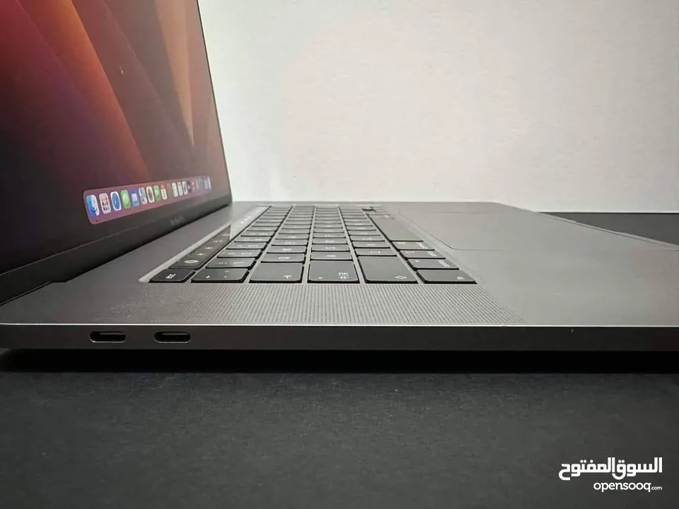 Macbook pro 2019 core i7 like new