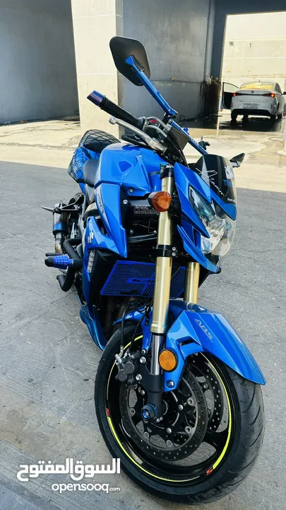دراجة سوزوكي 750 gsr للبيع