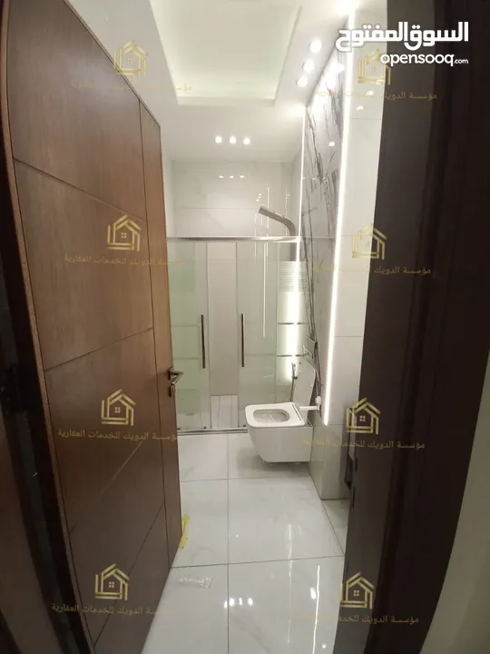 شقة جديدة - لم تسكن - خلدا - 3نوم 1ماستر - 200م - بلكونة بإطلالــــه مميزة - قرب الخدمات العامة -