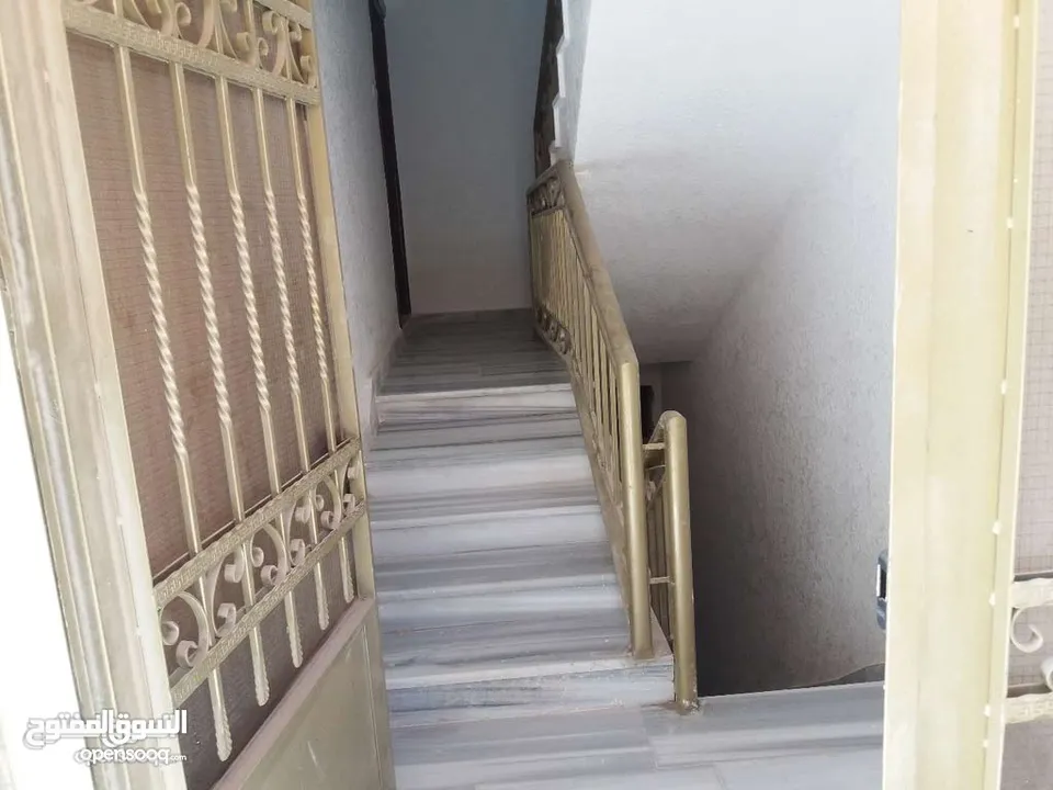 منزل مكون من طابقين مساحة البناء 240 م2 كل طابق 120 متر2 تشطيب سوبر ديلوكس