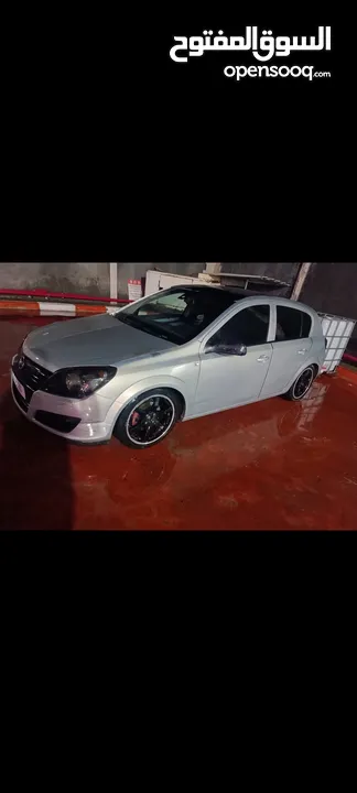 اوبل استرا