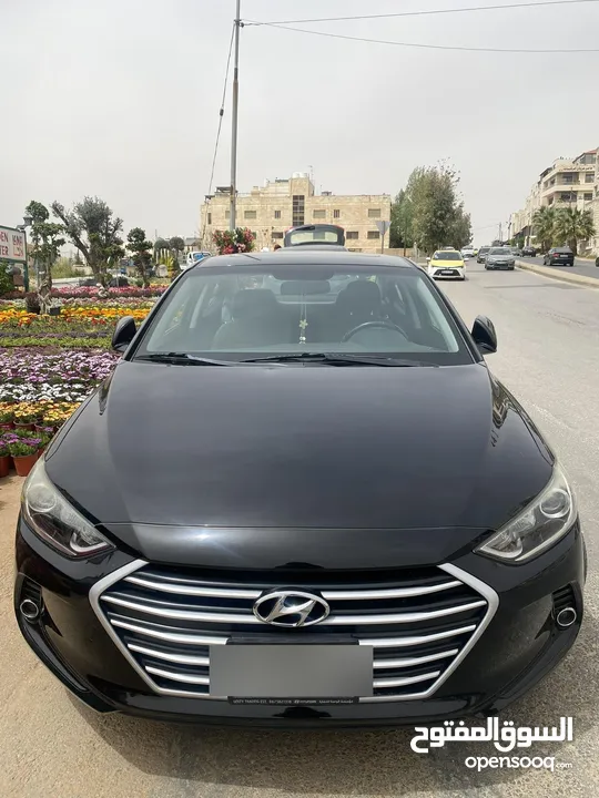Hyundai Elantra 2017 – Excellent Condition
