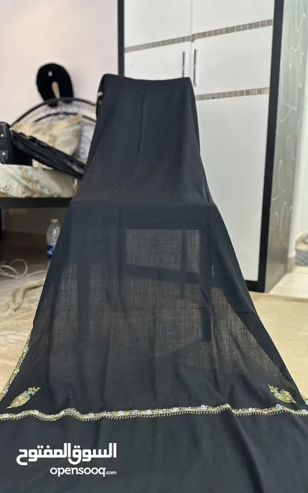 Kashmiri pashmina Fine wool shawls Available