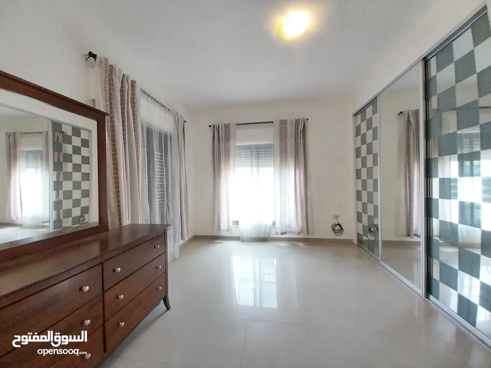 شقة للإيجار في عبدون  ( Property 34952 ) سنوي فقط