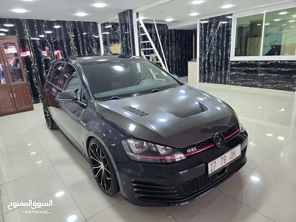 Golf gti  وارد الماني مش خليجي  ترخيص 2016 فل الفل